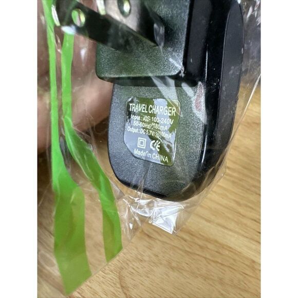 Lytro Model A1 Light Field Digital Camera Red 16GB Point-Shoot (TESTED) + Access - Picture 3 of 8